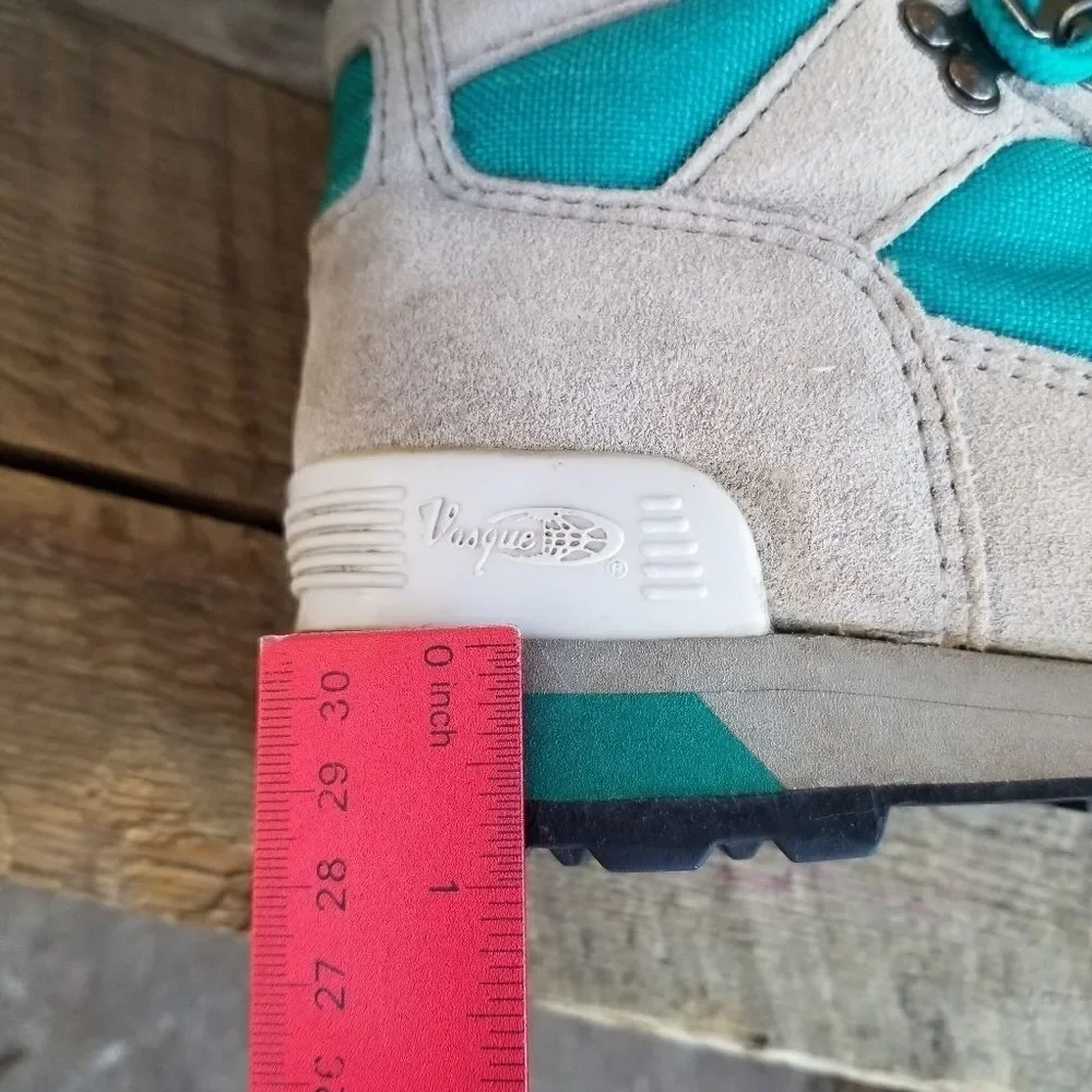 Vintage 80s Retro Vasque Clarion '88 Taupe Turquoise Suede Leather Hiking Boots‎